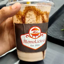 MomoLicious Café