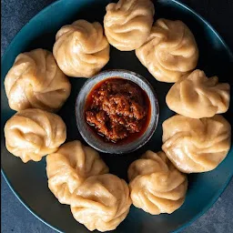 Momos Corner