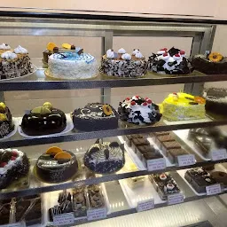 Monginis Cake Shop