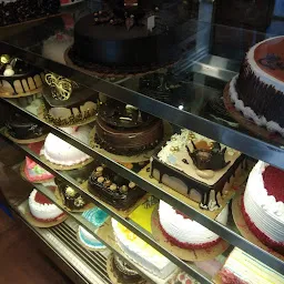 Monginis Cake Shop