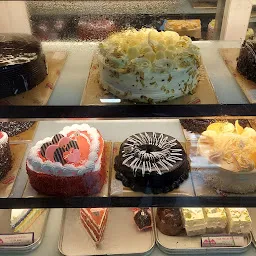 Monginis Cake Shop