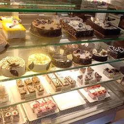 Monginis Cake Shop