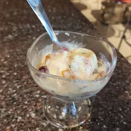 MONIKA Ice Cream