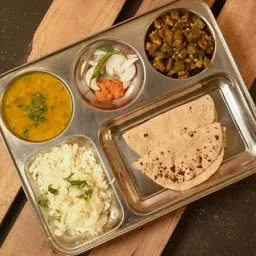 Monika's Kitchen - Tiffin Centre