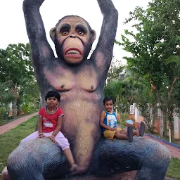 Monkey Statue Children Park, Kkl