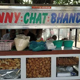 Monty Chat bhandar