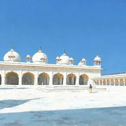 Moti Masjid