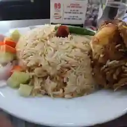 MRA Restaurant Palayam
