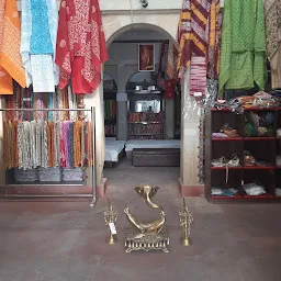 Mrignayanee Emporium