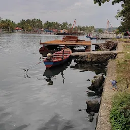 Mukkad Church Kurisadi