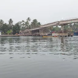 Mukkadu-Fathima bridge