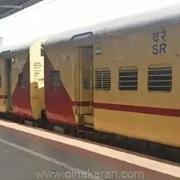Mumbai local train system