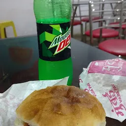 Mumbai Vada pav