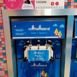 Myfroyoland Premium Frozen Yogurt - Vashi