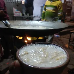 Nagori Dairy and tea stall