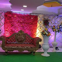 NAIDU GRAND FUNCTION HALL & GUEST ROOMS & LODGE A/C DELUXE ROOMS
