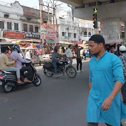 Nakhaas Market