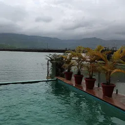 Nakshatra Resort - A Luxury Dam View ( 40 kms from Mahabaleshwar )