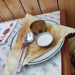 Nalini Restaurant - Indian / Chinese / South Indian / Multi Cuisine Restaurant in Shimla