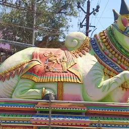 Nandhi Statue