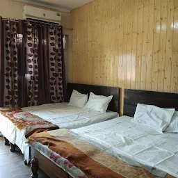 Narayani Guest House