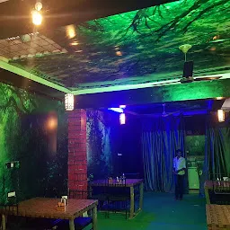 Nature Forest Cafe