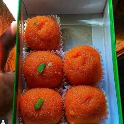 Naveen gujarat sweets
