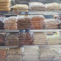 Naveen gujarat sweets