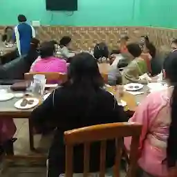 Navi's - A Family Restaurant