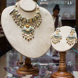 Navinchandra hirachand Malji Jewellers (Bhaveshbhai)