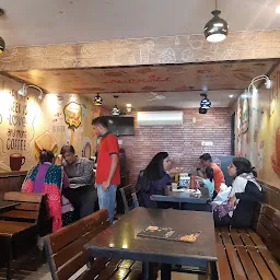 Neelkamal snacks and coffee bar