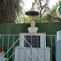 Netaji statue