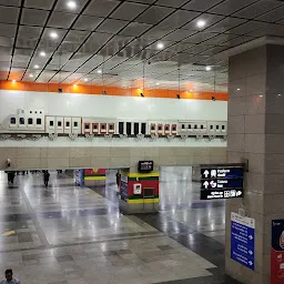 New Delhi Metro Station Exit To Railway Station