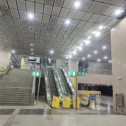 New Delhi Metro Station Exit To Railway Station