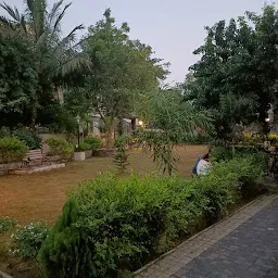 New Jeevan Bima Nagar, Park and Ground