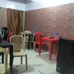 New Pune Cafe