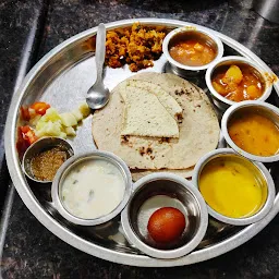 New Santusht Thali Restaurant