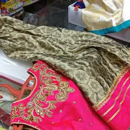 New Shri Krishna Garments, Shri Krishna Saree Showroom