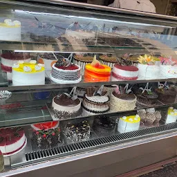 New Super Sweets & Cakes