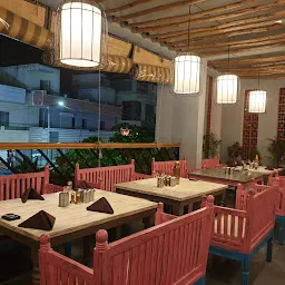 NH8 Restaurant