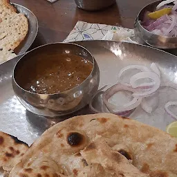 नई-Dilli Desi Tandoor