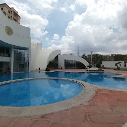 Novotel Swimming Pool