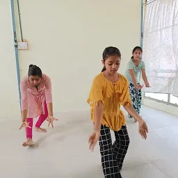 नृत्यरंग कला केंद्र (भरतनाट्यम क्लास)