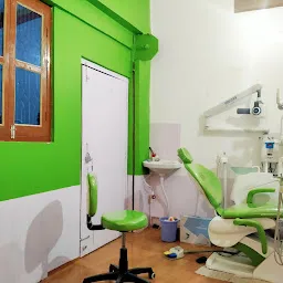 Om Dental Care Implant And Trauma Center || Best Dental Clinic In Azamgarh | Top Dentist In Azamgarh