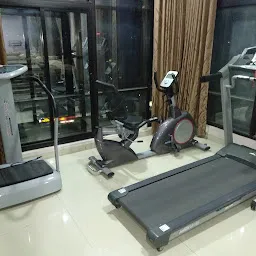OM PHYSIOTHERAPY AND FITNESS CLINIC