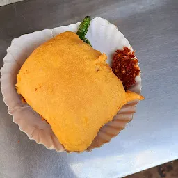 Om Sai Ram Jumbo Vada Pav