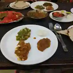 Om Shree Gokulesh Kathiyawadi and Punjabi Restaurant