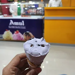 One More Scoop - Shake, Snacks and Amul Ice Cream Parlour