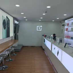 OnePlus Experience Store