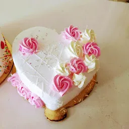 Online Flower and Cake Delivery in Gwalior~Best Cakes N More-7049308891